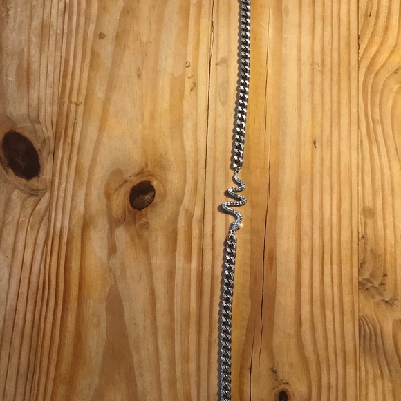 Snake Pendent Necklace - Picture 4 of 4